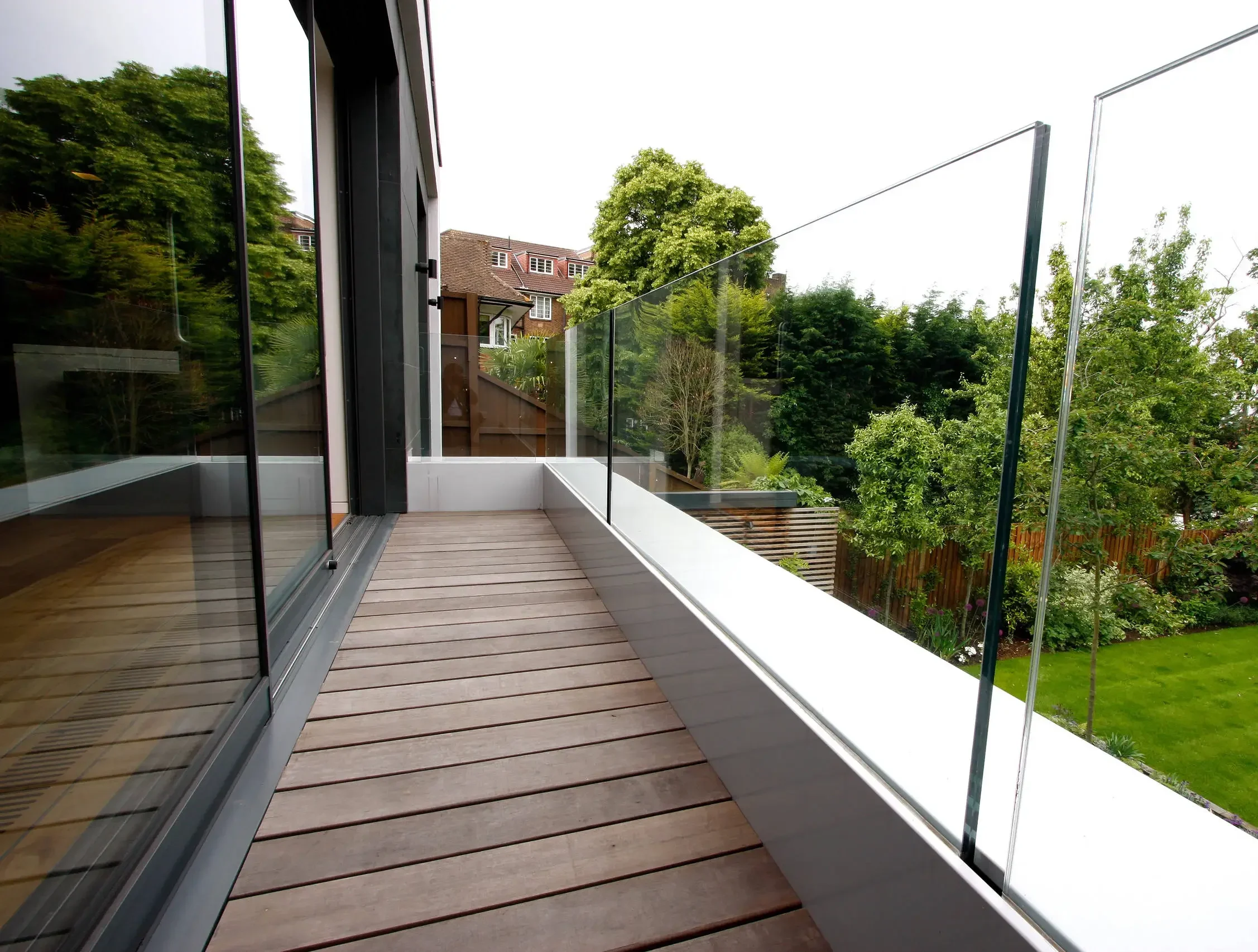 Stunning Visual Appeal with a Glass Balcony by Balcony Construction Christchurch Glass balcony by Balcony Construction Christchurch offering stunning visual appeal and modern design