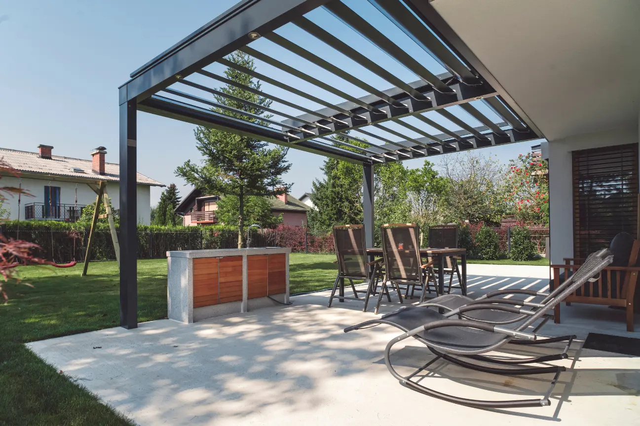 Contemporary pergola created by Balcony Construction Christchurch professional Pergolas Christchurch builders.